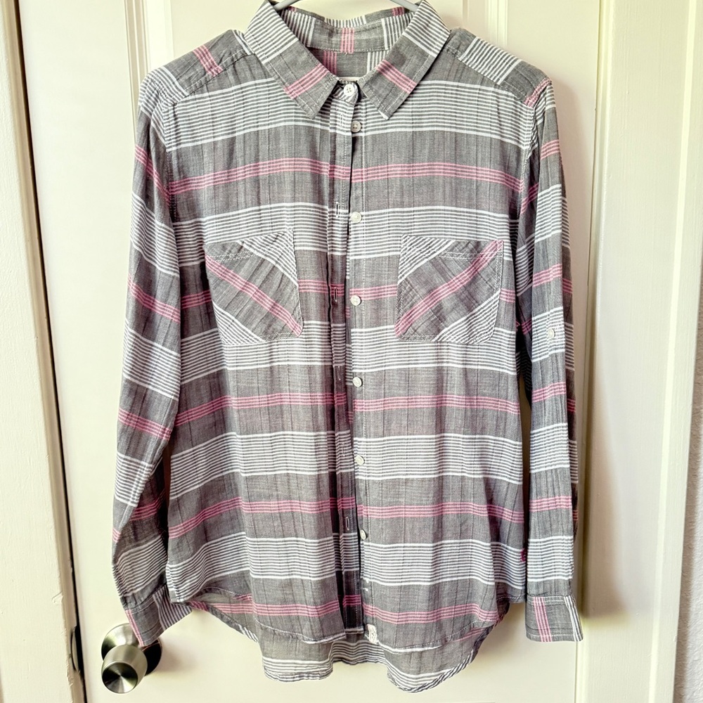 American Eagle plaid vintage boyfriend button down, size L.